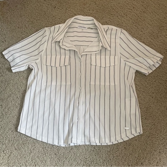 Calvin Klein button up - Picture 2 of 4